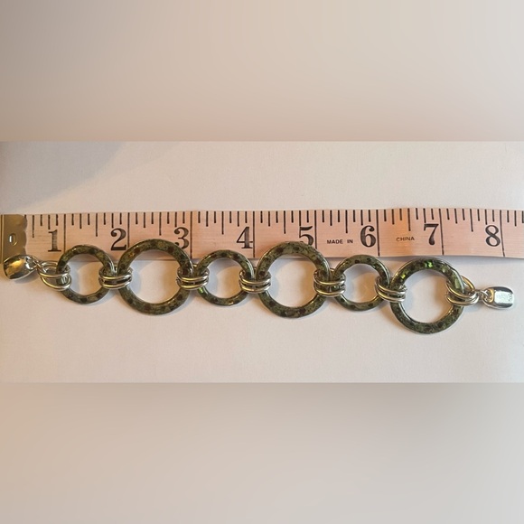 Chico's Silver & Green Toned Circle Bracelet - Picture 7 of 9